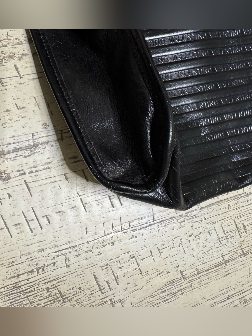 Valentino Black Leather Logo-Embossed Wallet with Gold Accent - Picture 3 of 6